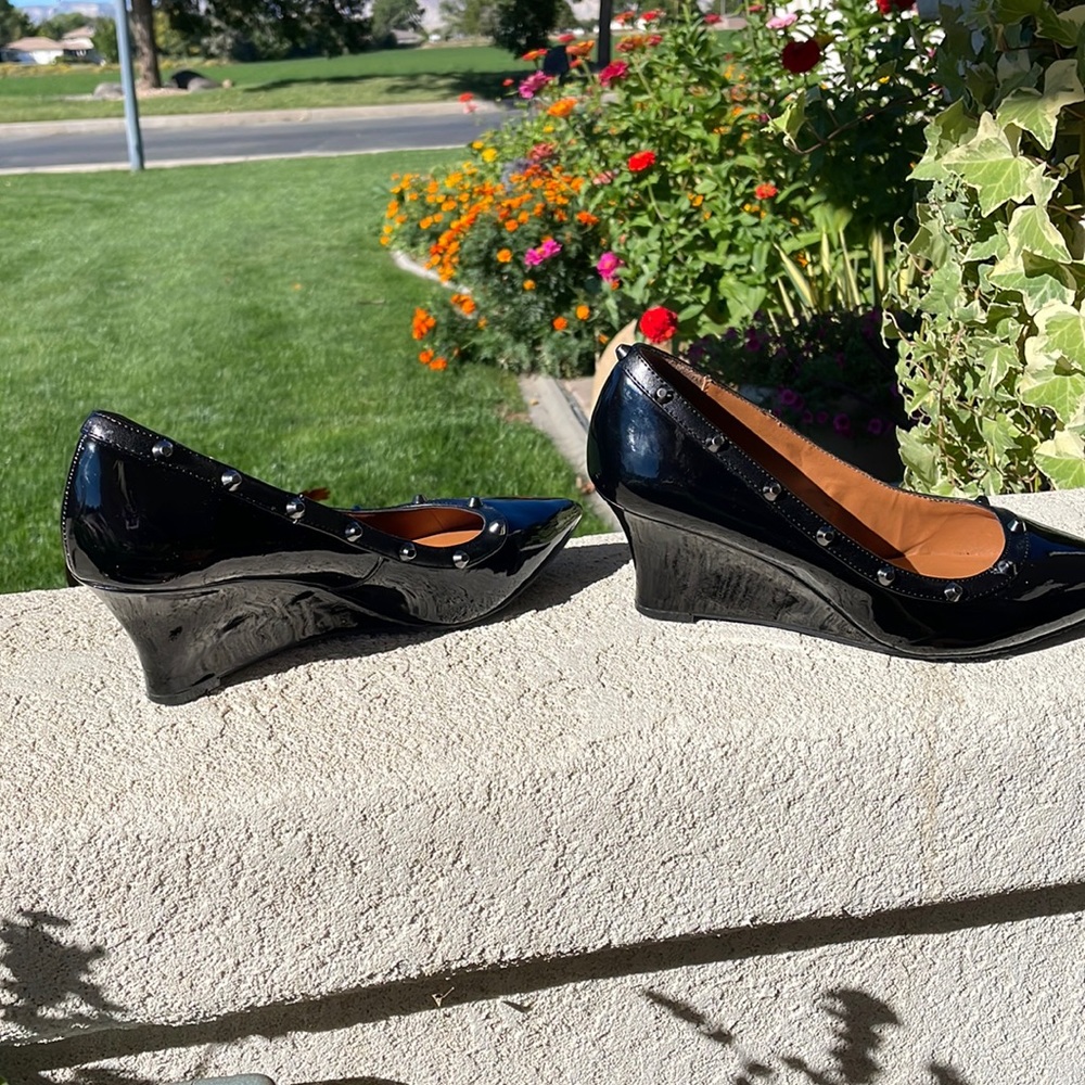 Black Patened Wedges